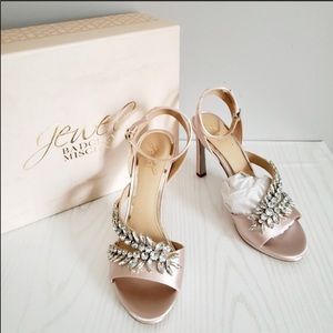 Badgley Mischka Embellished Kaira Champagne Pumps